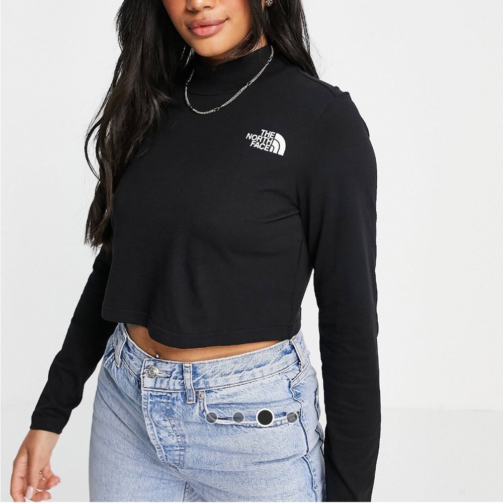 The North Face black Long sleeve crop top.